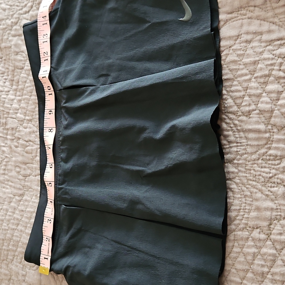 Nike Club,NWT, Standard Dri Fit Skort, Black, Size L - Picture 9 of 10